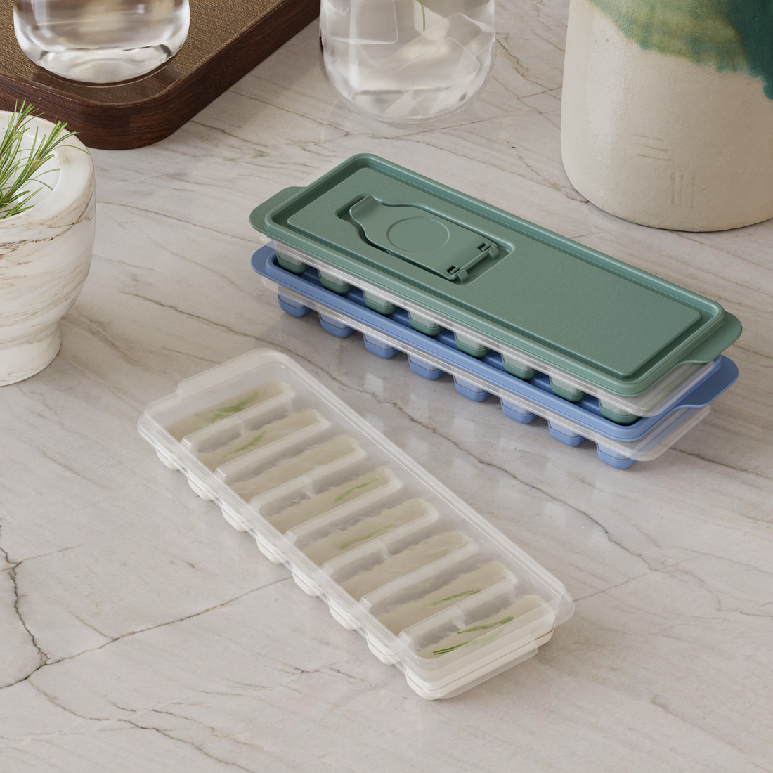 Silicone Stick Bottle Ice Cube Tray with Lid